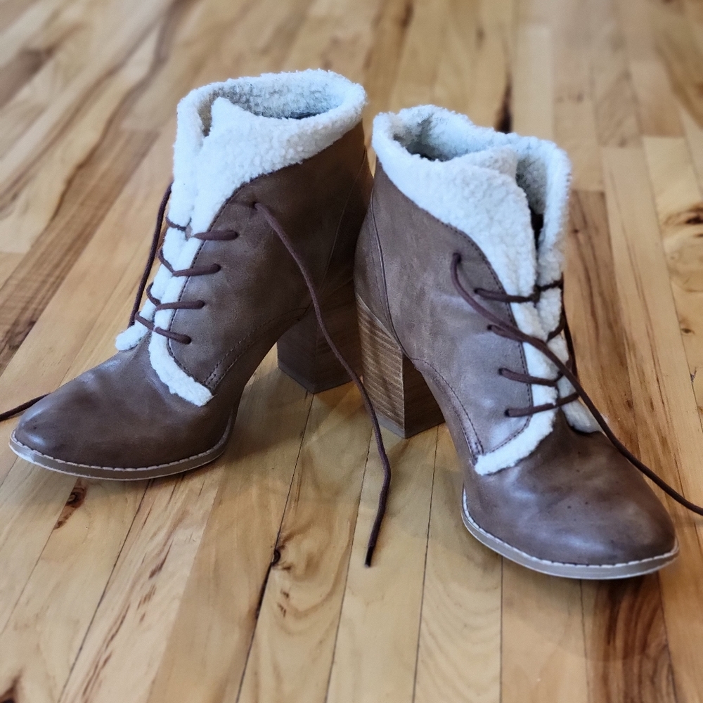 Restricted Cream Fur/Sherpa Lined Brown Bootie